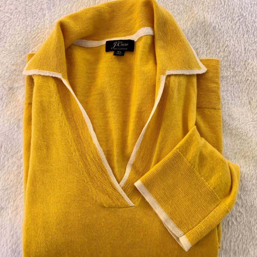 J Crew lightweight cashmere V Neck Sweater